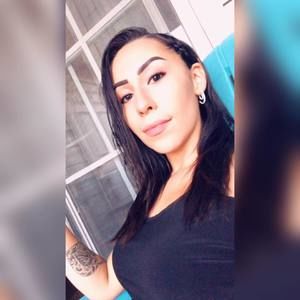 Meet your Posher, Sienna